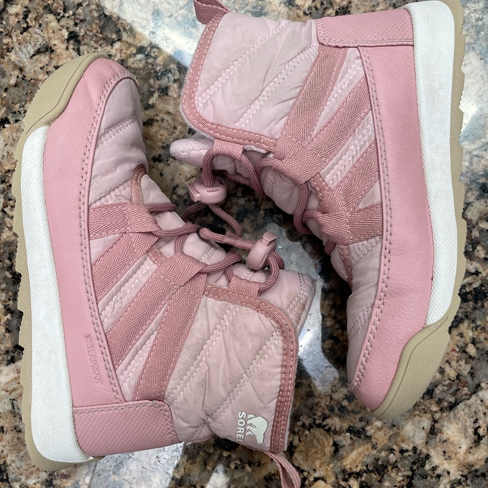 Sorel waterproof boots size 13 girls